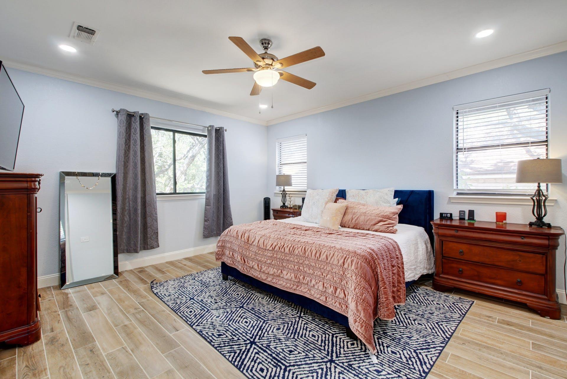 7103 Anaqua Drive Austin TX 78750