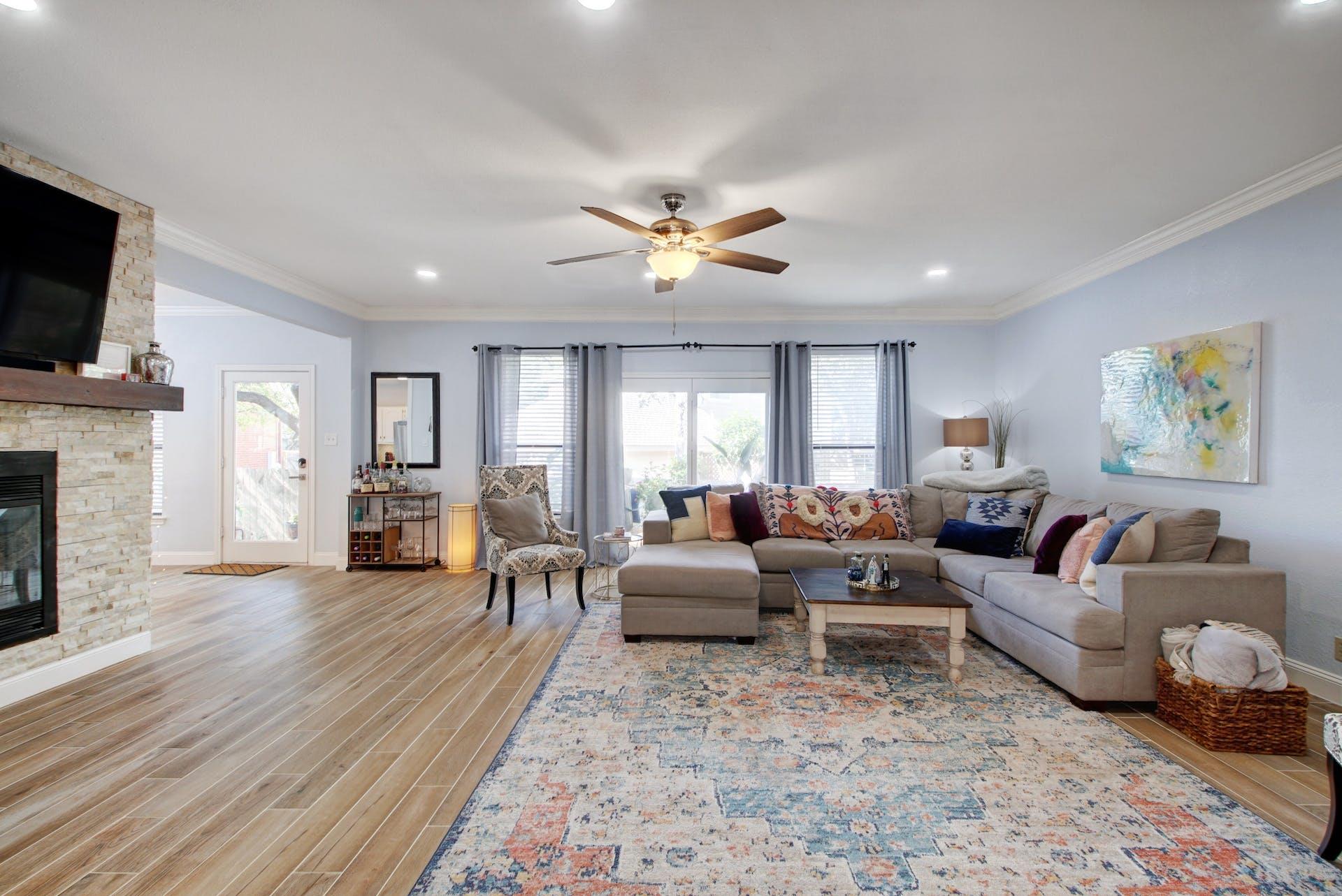 7103 Anaqua Drive Austin TX 78750