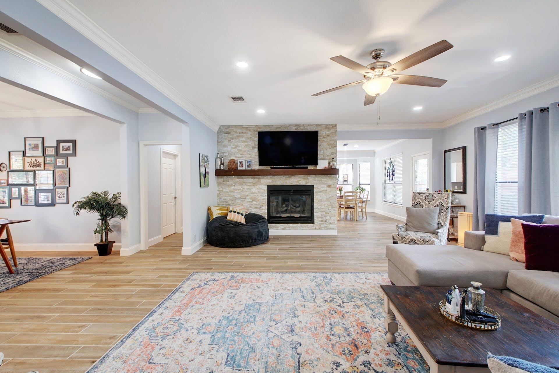 7103 Anaqua Drive Austin TX 78750