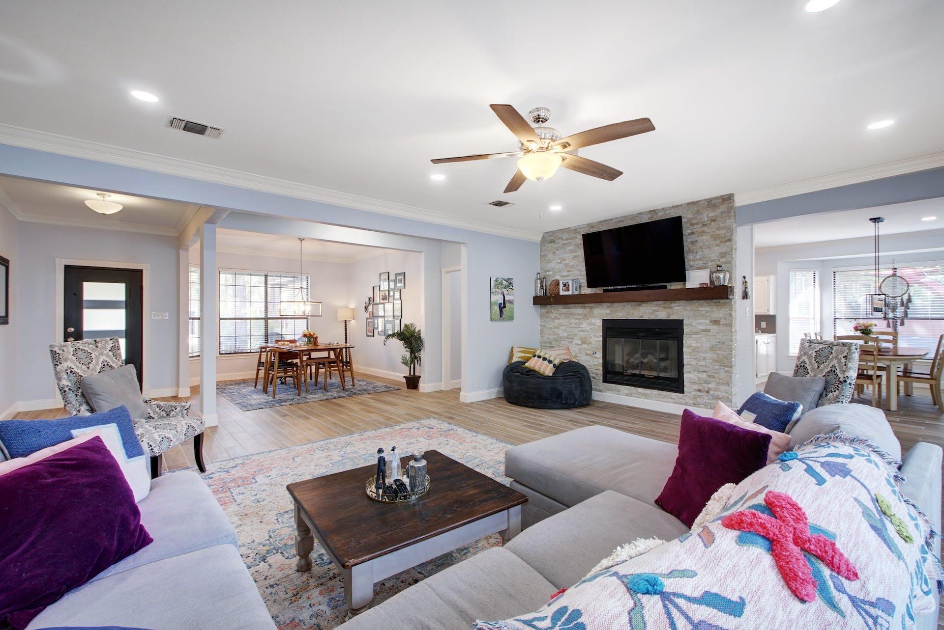 7103 Anaqua Drive Austin TX 78750