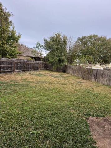 808 Busleigh Castle Way Pflugerville TX 78660