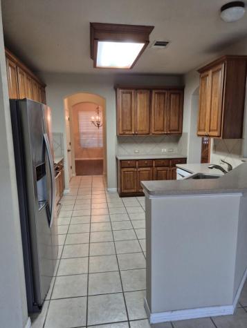 808 Busleigh Castle Way Pflugerville TX 78660