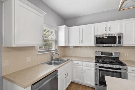 2704 Greenlee Drive Leander TX 78641