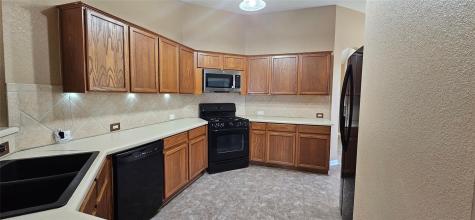 107 Helen Cove Hutto TX 78634