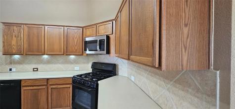 107 Helen Cove Hutto TX 78634