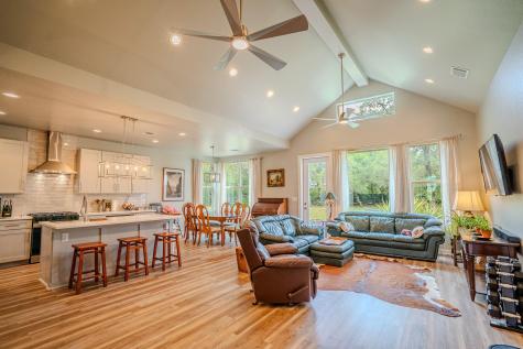 2320 Kellie Brooke Road Spicewood TX 78669