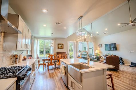 2320 Kellie Brooke Road Spicewood TX 78669