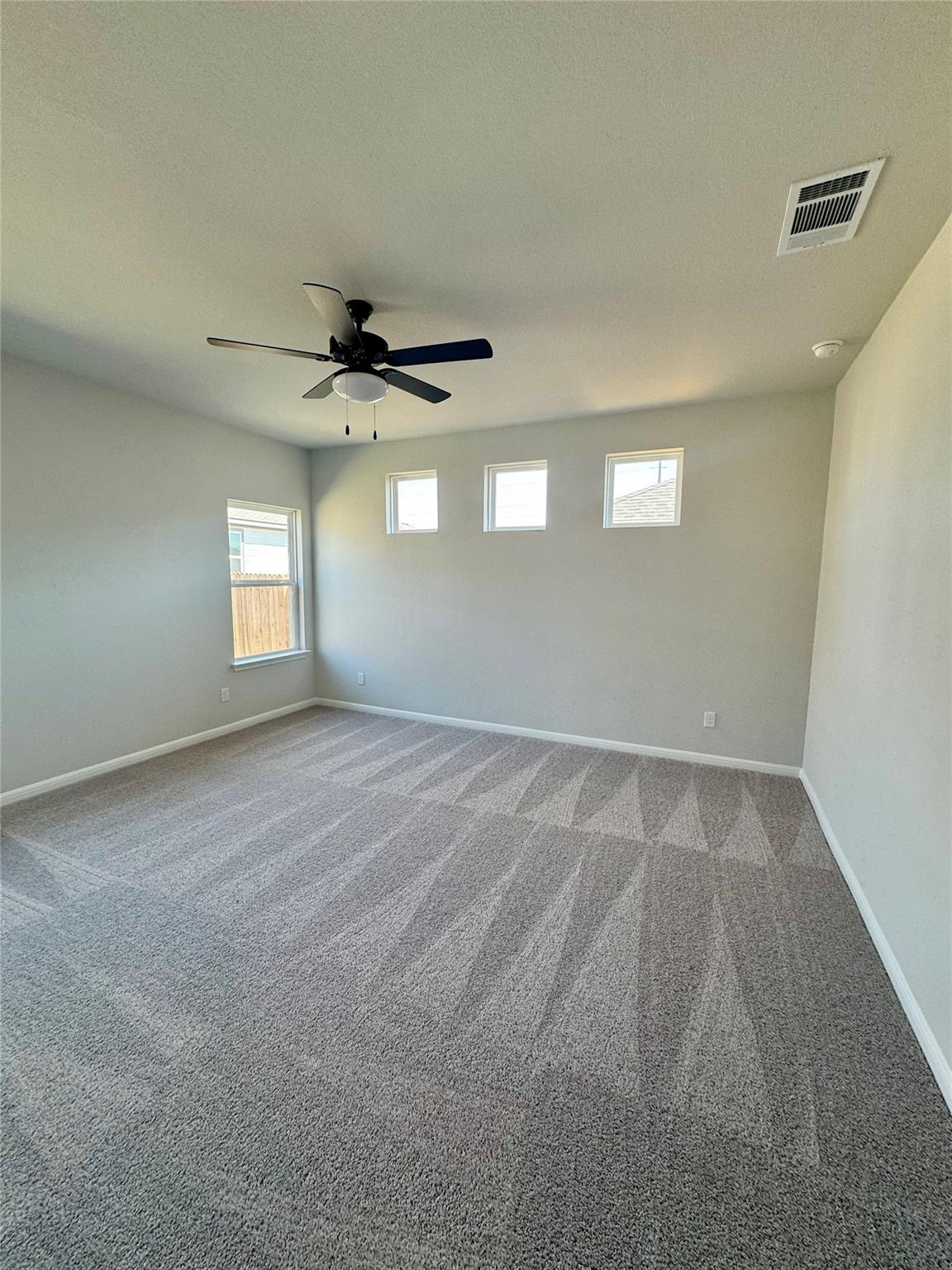 241 Alcatraz Loop Jarrell TX 76537