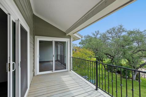 100 Lido Circle Lakeway TX 78734