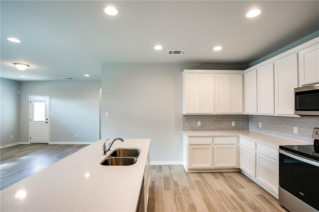 216 Batjac Alley Jarrell TX 76537