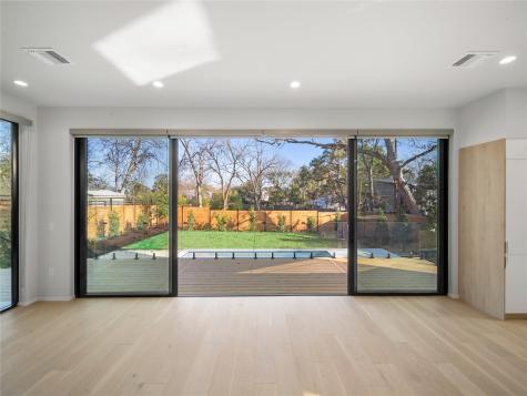 2107 Brackenridge Street Austin TX 78704