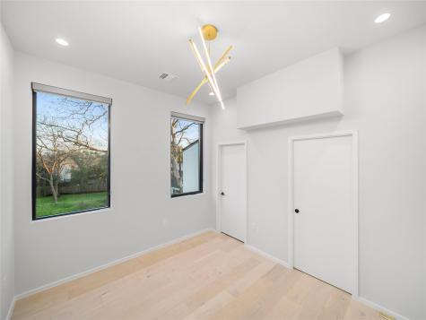 2107 Brackenridge Street Austin TX 78704