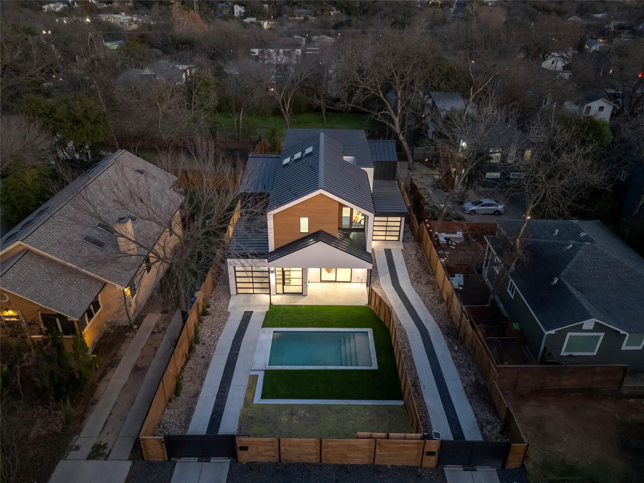 2107 Brackenridge Street Austin TX 78704
