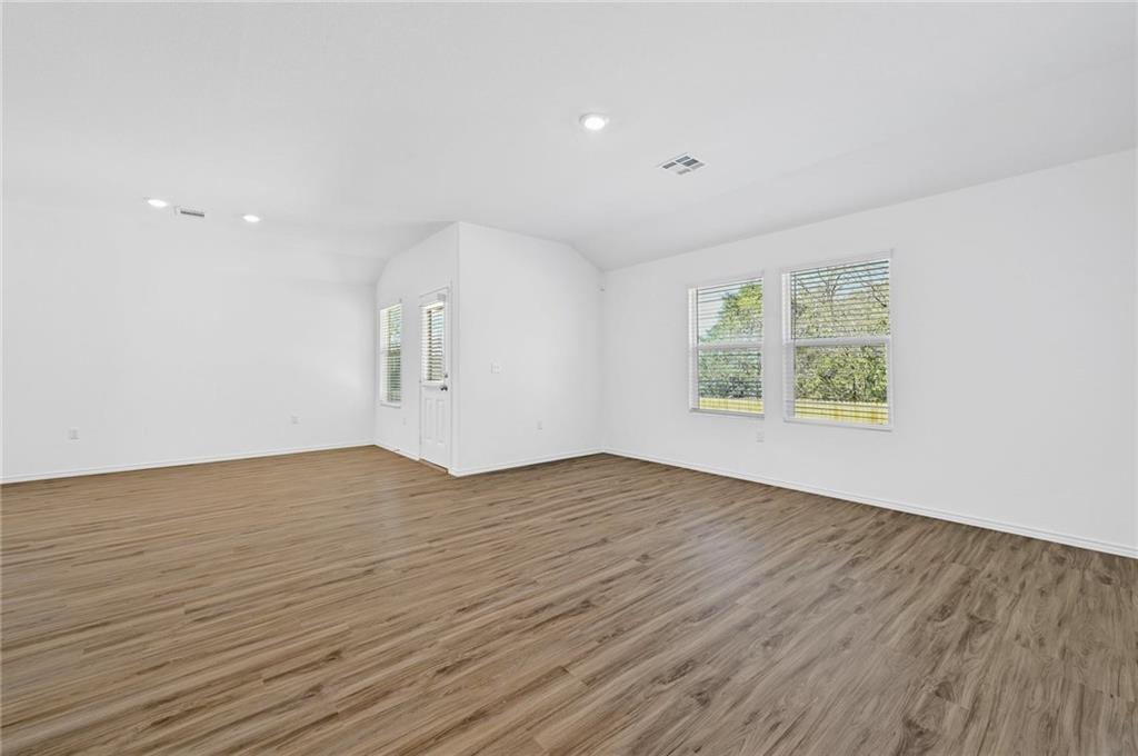 10725 Steinbeck Drive Austin TX 78747