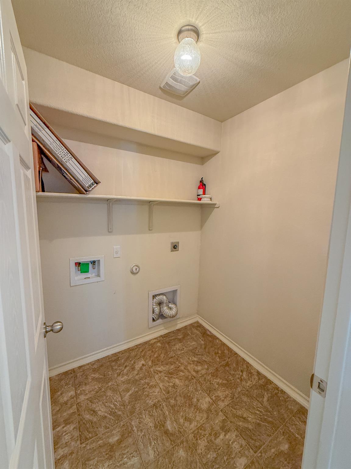 412 Azurite Drive Jarrell TX 76537