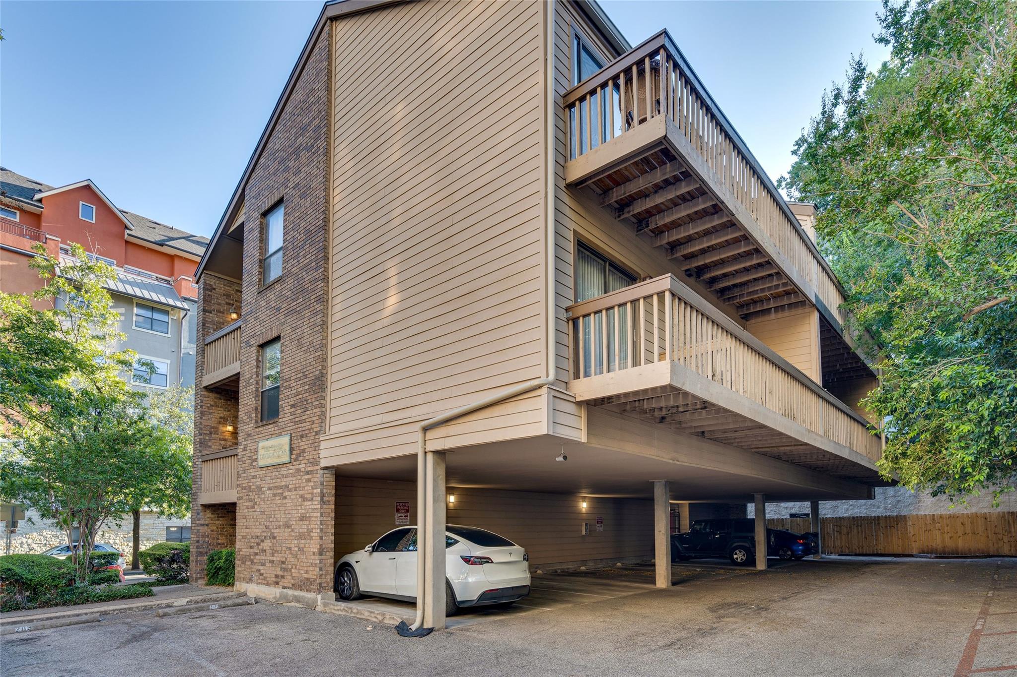 2210 Pearl Street Austin TX 78705