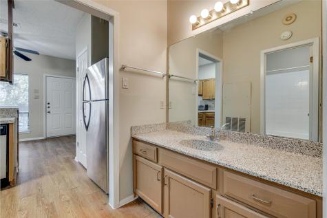2210 Pearl Street Austin TX 78705