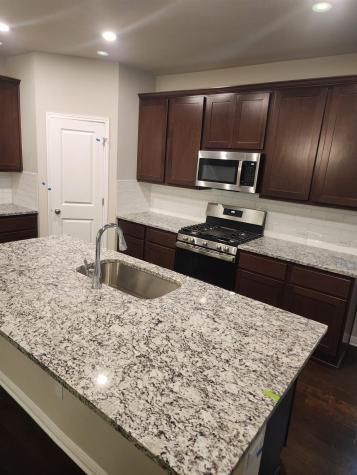 1668 Coral Sunrise Trail Leander TX 78641