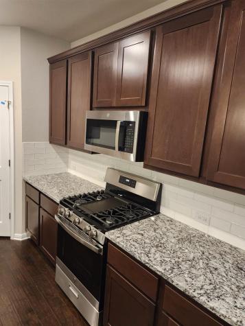1668 Coral Sunrise Trail Leander TX 78641