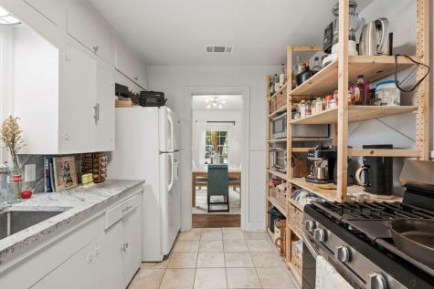5206 Duval Street Austin TX 78751