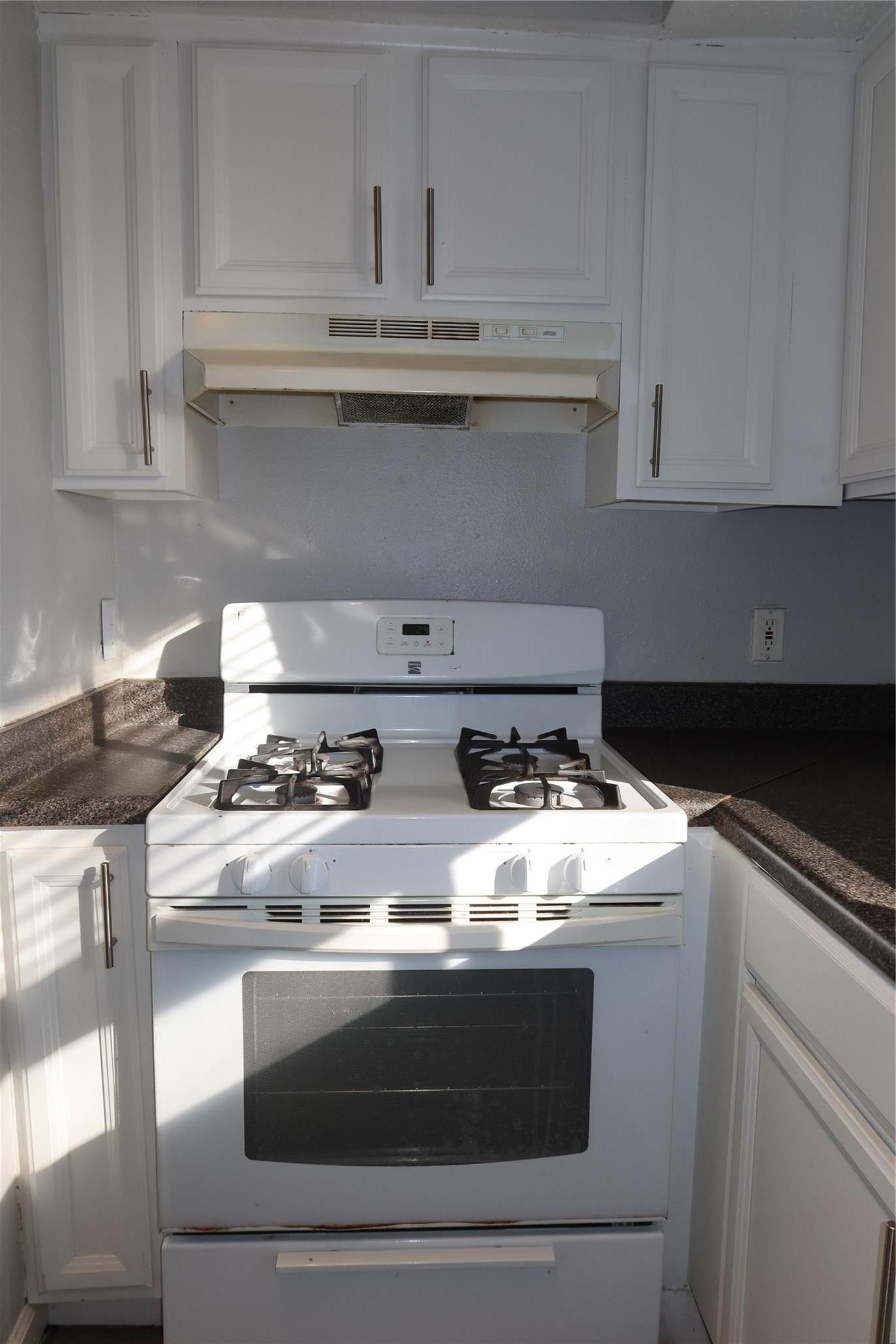 2005 Glen Allen Street Austin TX 78704