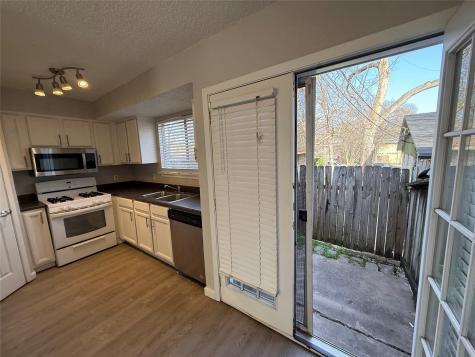 2005 Glen Allen Street Austin TX 78704