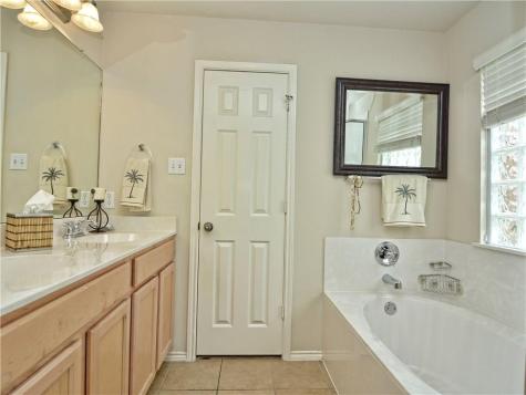 4100 Whitecrest Cove Round Rock TX 78681