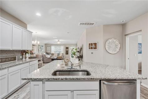 409 Lewisville Lane Leander TX 78641