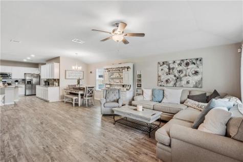 409 Lewisville Lane Leander TX 78641