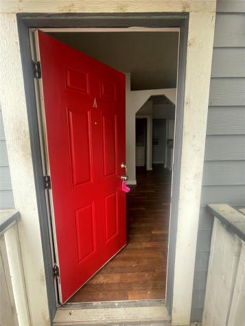 1108 W Mccarty Lane San Marcos TX 78666
