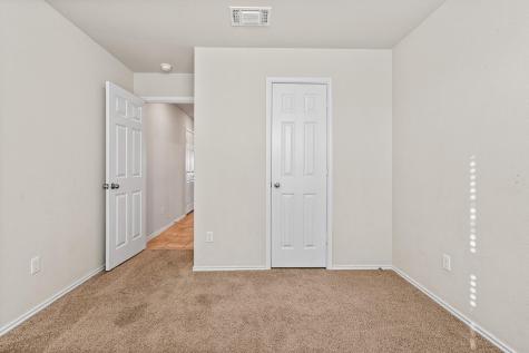 5809 Harriet Tubman Avenue Killeen TX 76543
