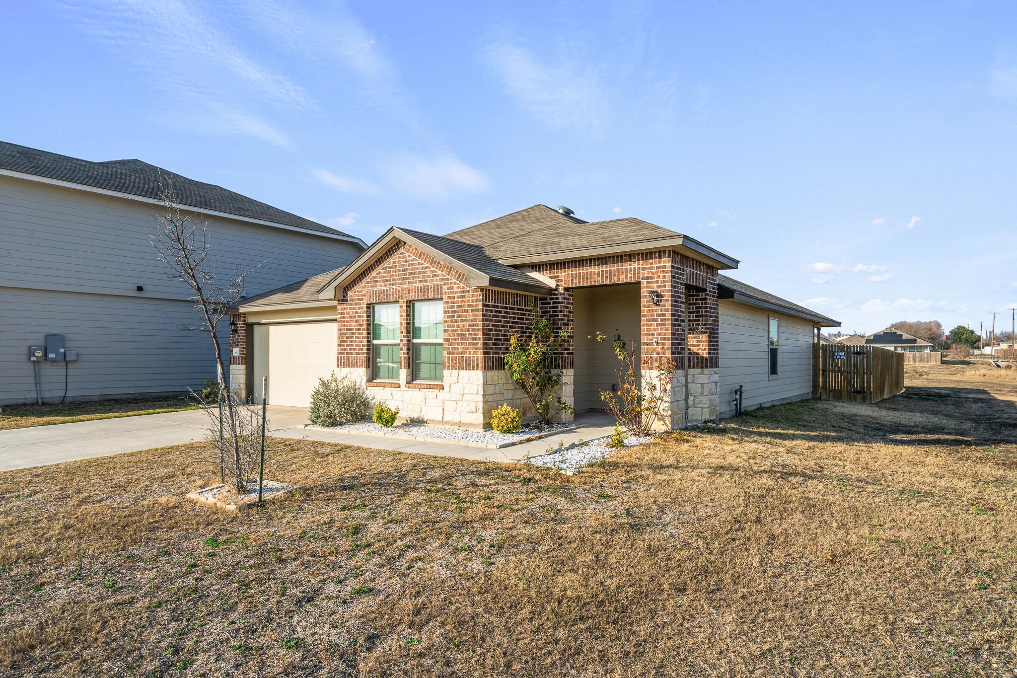 5809 Harriet Tubman Avenue Killeen TX 76543