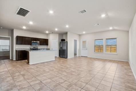 5809 Harriet Tubman Avenue Killeen TX 76543