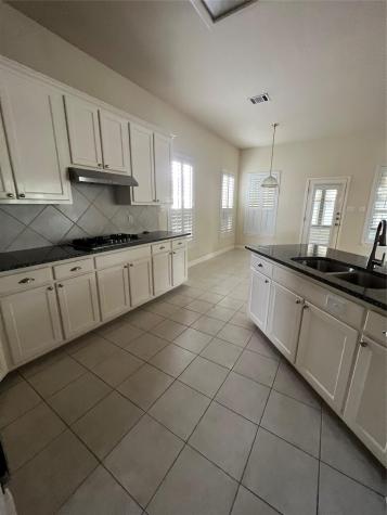 6126 Hartson Kyle TX 78640