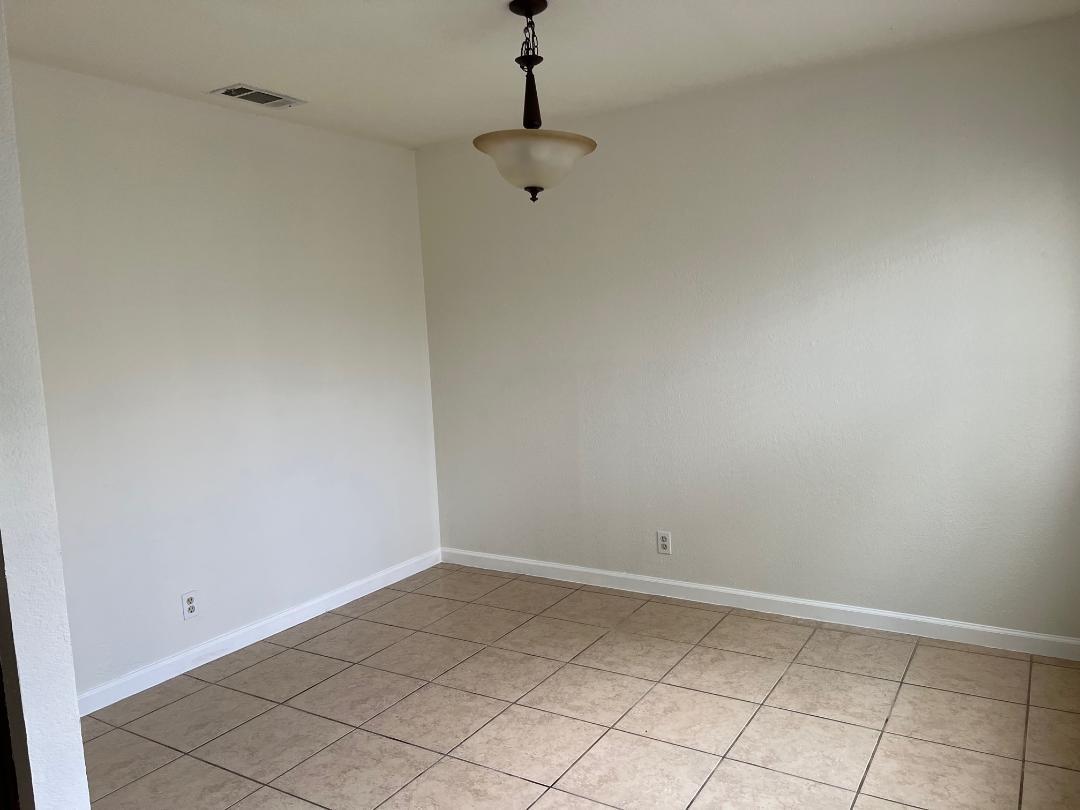 1009 Whispering Drive Round Rock TX 78664