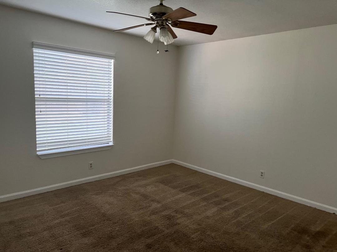 1009 Whispering Drive Round Rock TX 78664