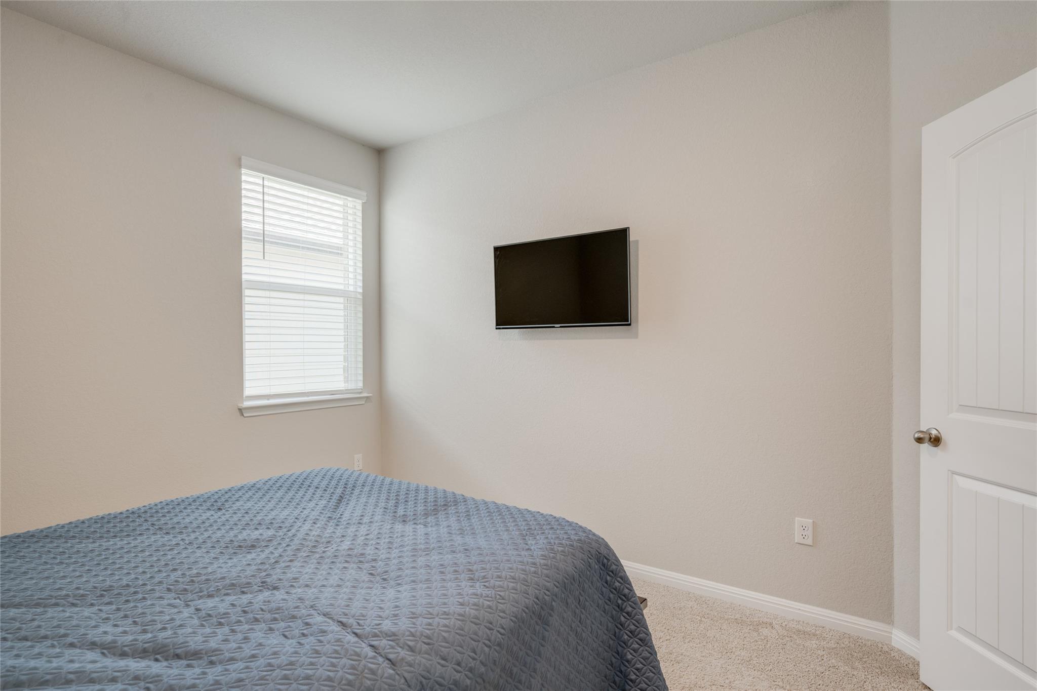 102 Rainmaker Cove Bastrop TX 78602