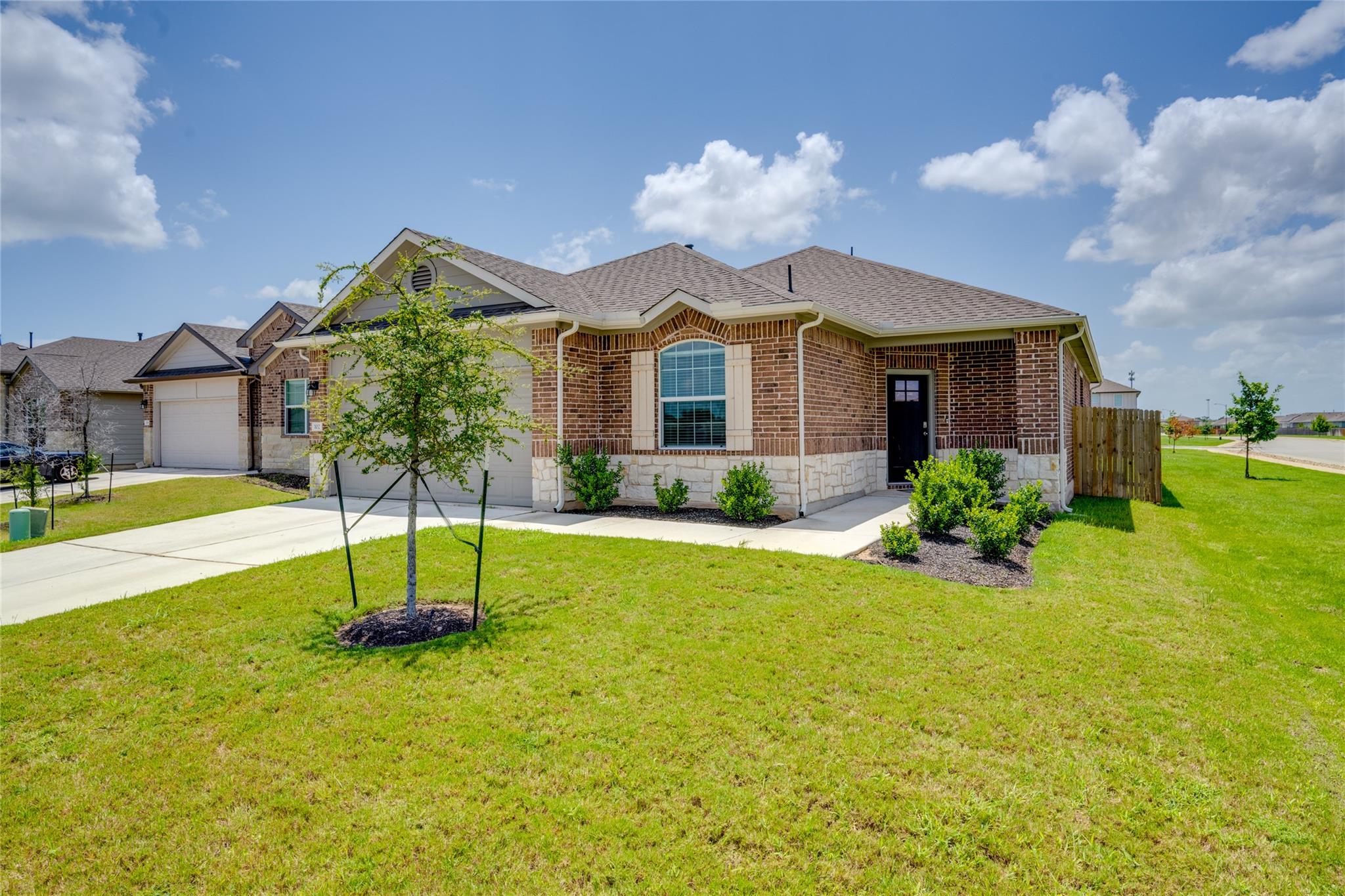 102 Rainmaker Cove Bastrop TX 78602