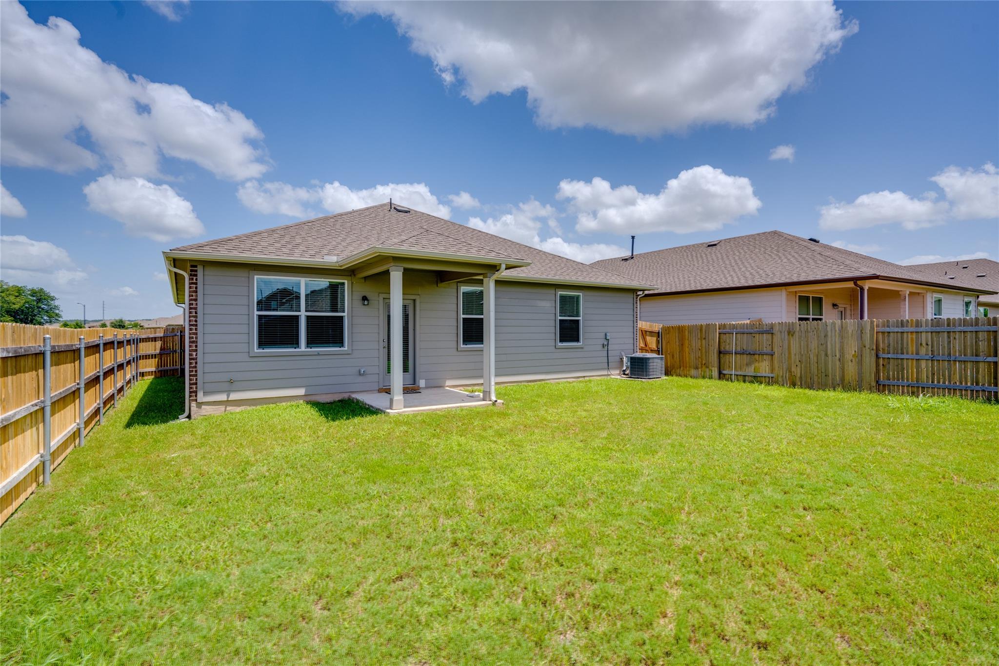 102 Rainmaker Cove Bastrop TX 78602