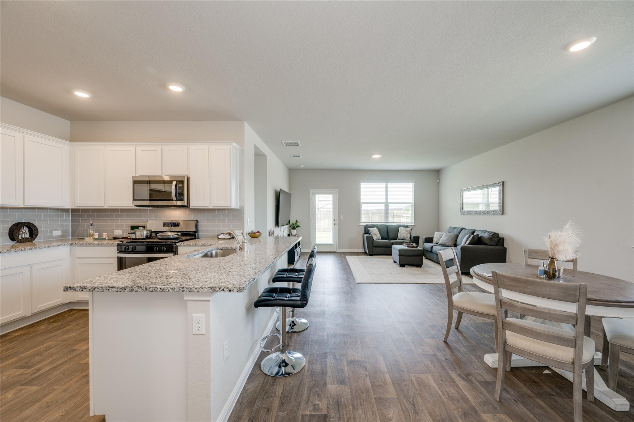 102 Rainmaker Cove Bastrop TX 78602