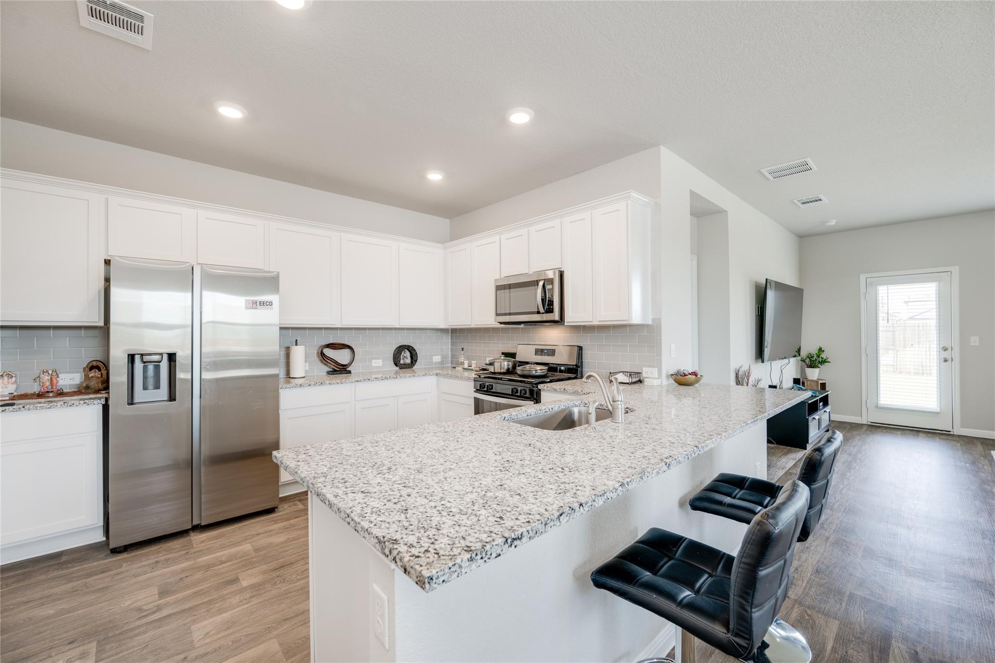 102 Rainmaker Cove Bastrop TX 78602