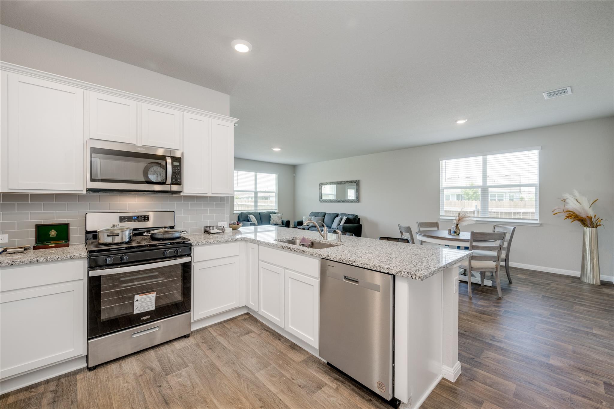 102 Rainmaker Cove Bastrop TX 78602