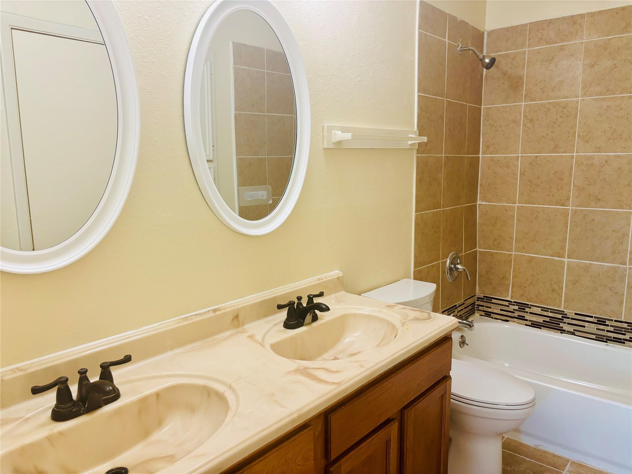 1206 Tartan Lane Austin TX 78753