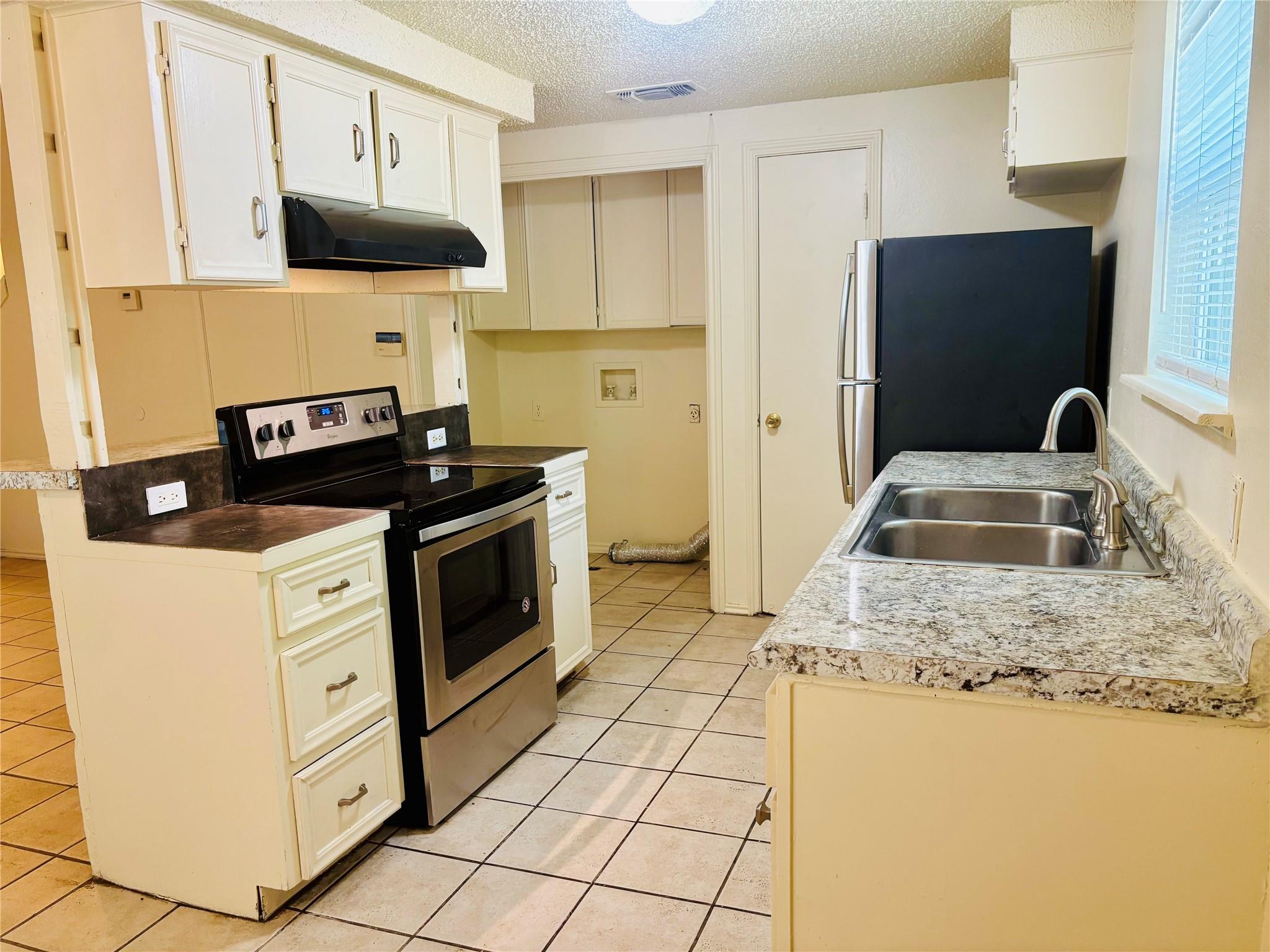 1206 Tartan Lane Austin TX 78753
