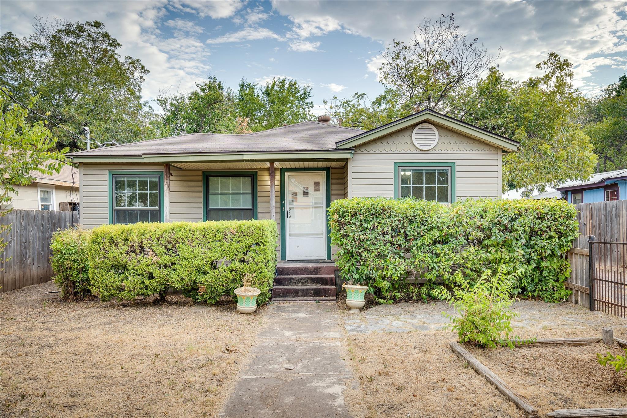 1011 E 49th Street Austin TX 78751