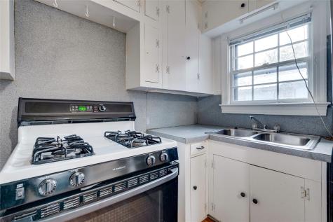 1011 E 49th Street Austin TX 78751