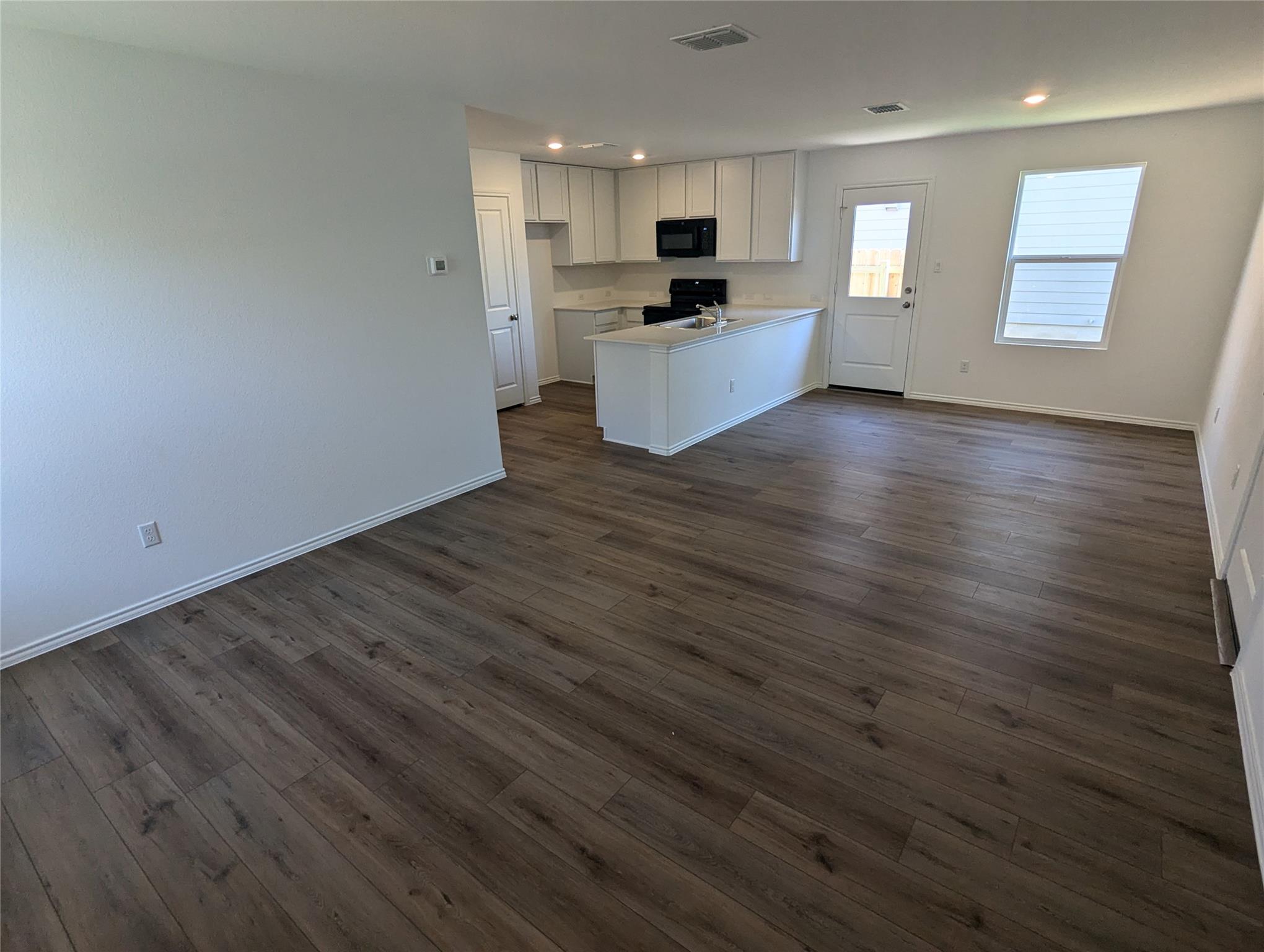583 Commander Abbott Drive Jarrell TX 76537