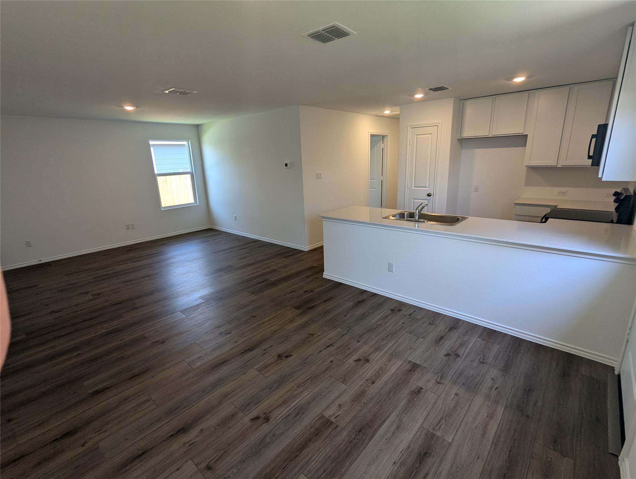 583 Commander Abbott Drive Jarrell TX 76537