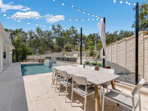 75 Stillmeadow Drive The Hills TX 78738