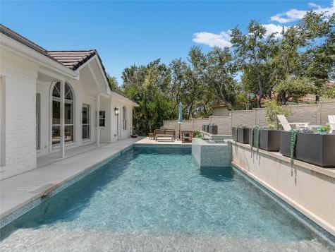 75 Stillmeadow Drive The Hills TX 78738